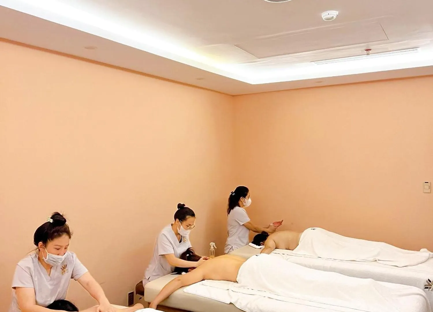 Wah Fu Hotel Ho Chi Minh City